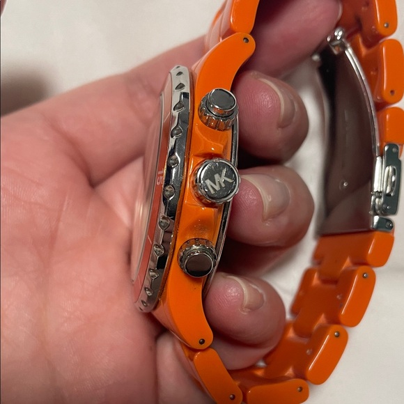 Vintage Michael Kors Orange Chronograph Watch - Picture 6 of 9